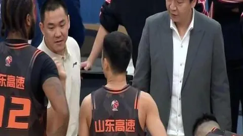 “亚洲杯四强晋级澳门乒乓世界杯：樊振东领衔男女单打阵容”